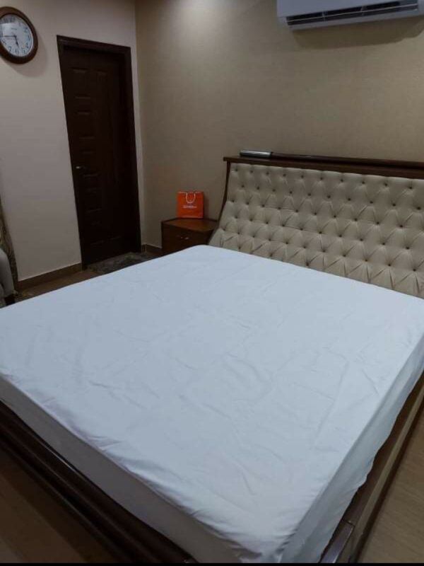 Poly Cotton Fitted Style Waterproof Mattress Protector - Black