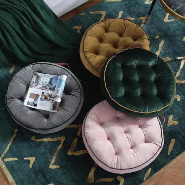 Round Shape Floor Cushion / Soft Meditation Cushion For Casual Seating In Grey Color